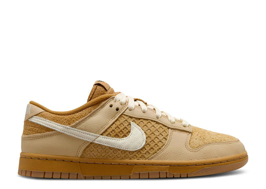 NIKE DUNK LOW 'WAFFLE'